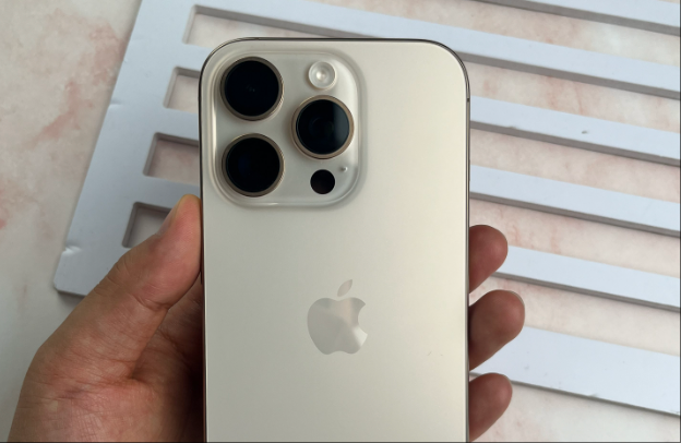 国补后iPhone16 Pro重回销量第一 降价策略见效显著