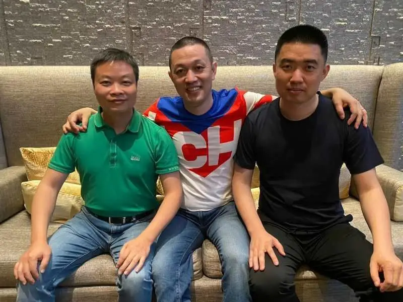 李想自曝常和雷军吃饭，不舒服的建议也会提