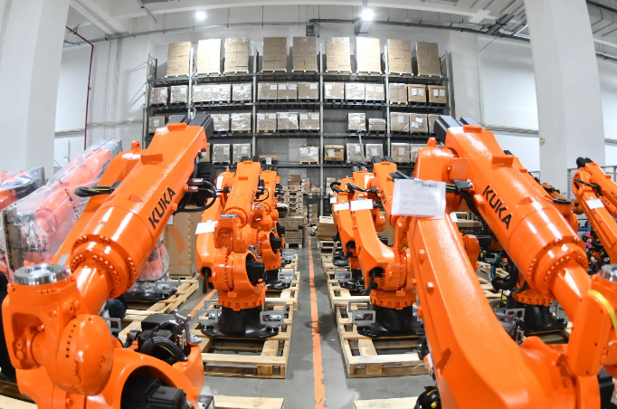 广东美的电气更名库卡机器人自动化公司