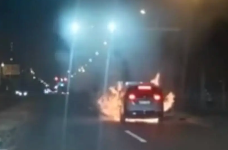 理想起火，小米陷车门质疑，10月国产新能源进入增量拐点