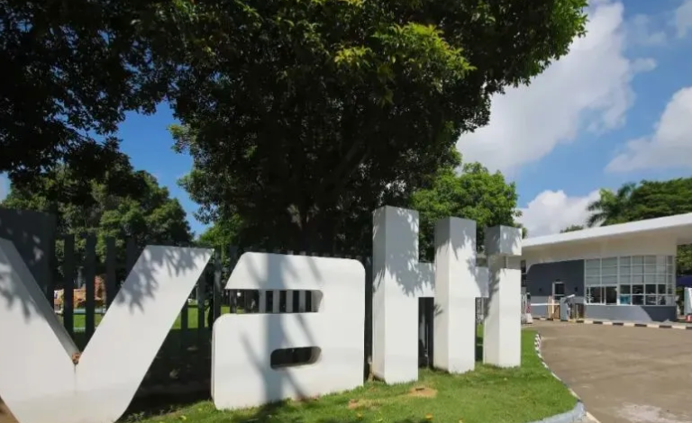 华帝换帅，苏宁重整再延期，董明珠再谈玫瑰空调