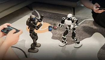 京东华为讯飞跑步入局！AI玩具彻底爆发了，都谁在买？