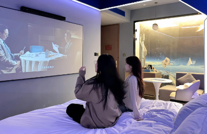 投影市场2025“深跌”，巨头“新战场”在这个热门方向