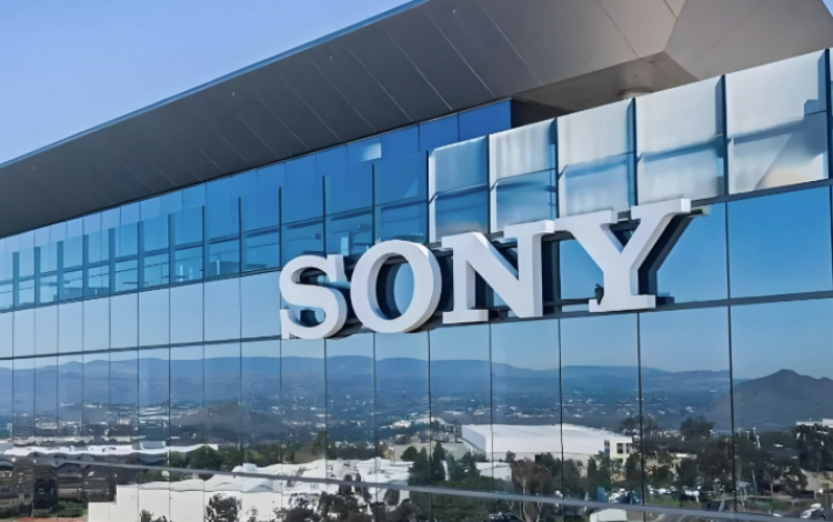 索尼 2025 财年第三季度财报亮眼：上调全年经营利润预期