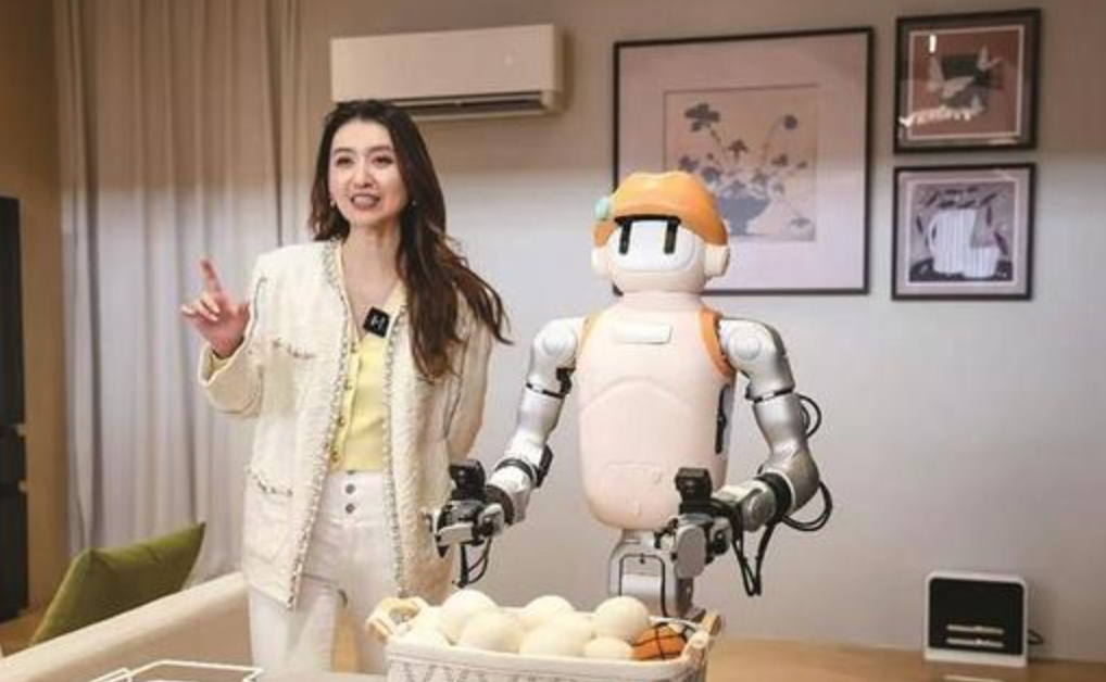 家用服务机器人“双雄”竞逐