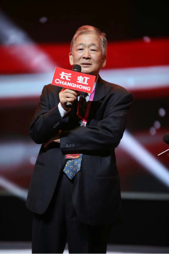 历史上的今天 | 一代功勋谢幕：倪润峰卸任与长虹的转折